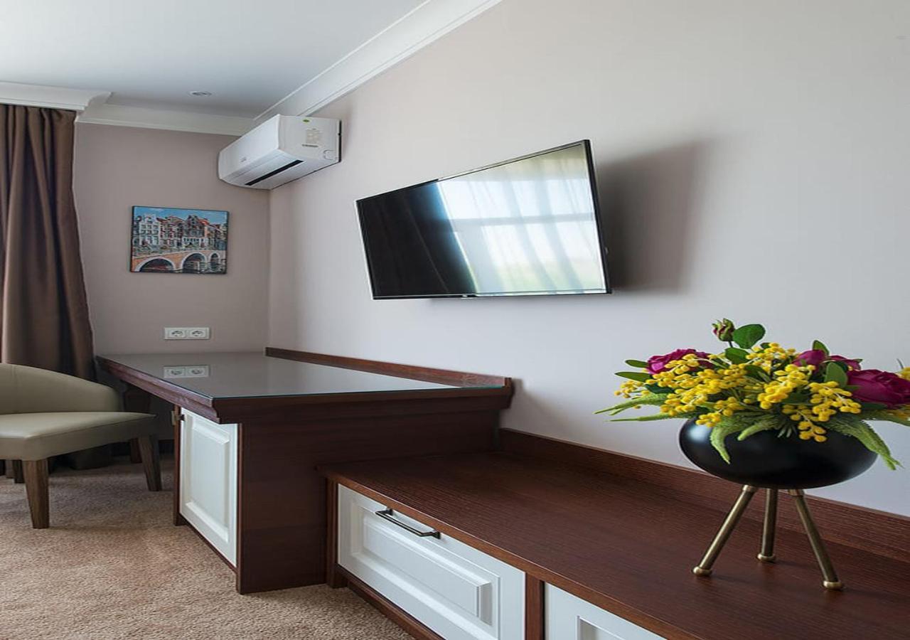 Boutique Hotel Kaspi Temirtau ภายนอก รูปภาพ