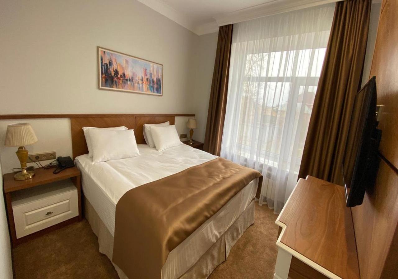 Boutique Hotel Kaspi Temirtau ภายนอก รูปภาพ